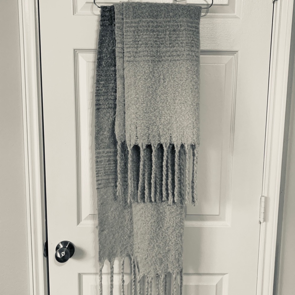 Gray Ombré Fluffy Blanket Scarf